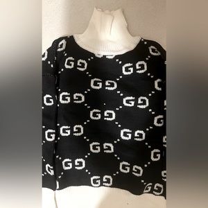 Gucci turtle neck sweater black and white